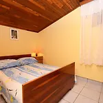In Karbuni With Sea View, Balcony, Air Conditioning, Wifi 5095-2 Blato (Korcula)