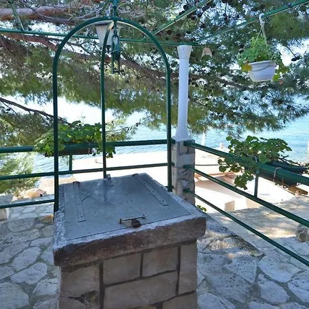 In Karbuni With Sea View, Balcony, Air Conditioning, Wifi 5095-2 Blato (Korcula)