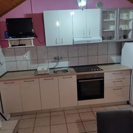 In Karbuni With Sea View, Balcony, Air Conditioning, Wifi 5095-2 *