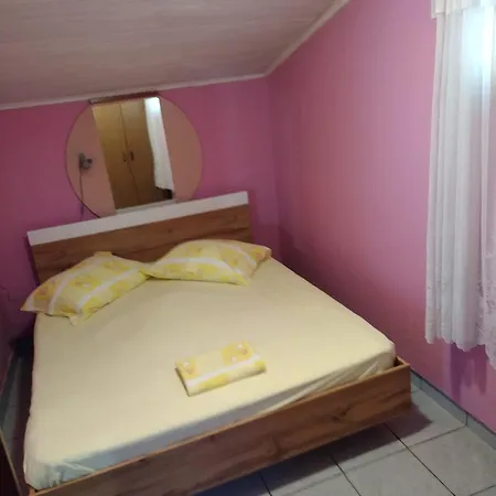 In Karbuni With Sea View, Balcony, Air Conditioning, Wifi 5095-2 *