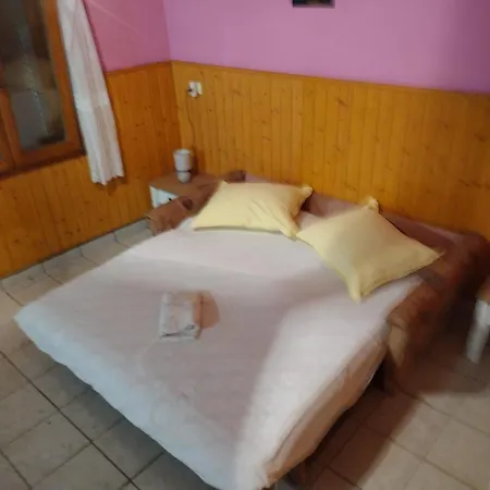 בית נופש In Karbuni With Sea View, Balcony, Air Conditioning, Wifi 5095-2 *