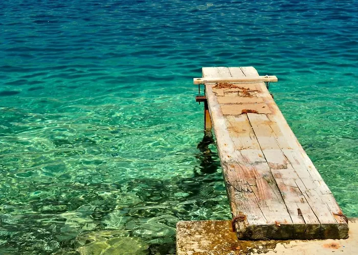 Hébergement de vacances In Karbuni With Sea View, Balcony, Air Conditioning, Wifi 5095-2 *